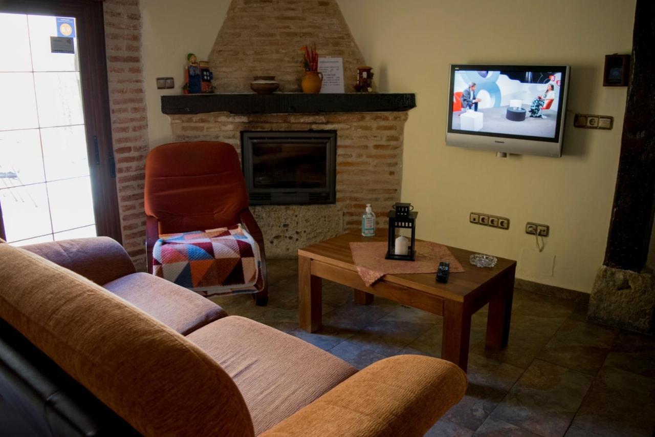 Vivienda Turistica El Caneco 托尔德西拉斯 外观 照片